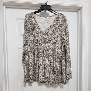 Womens Boutique Leopard Top Large